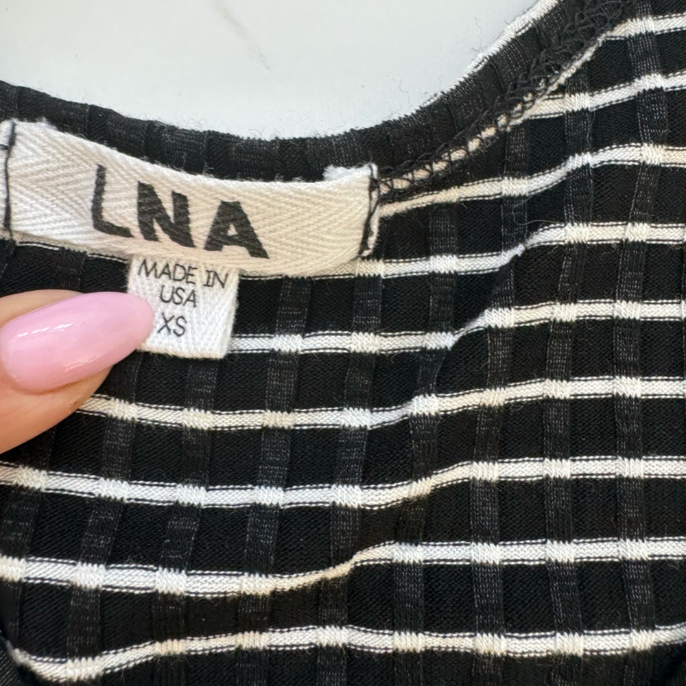 LNA Tank Worn 1x Black white stripe XS/SM